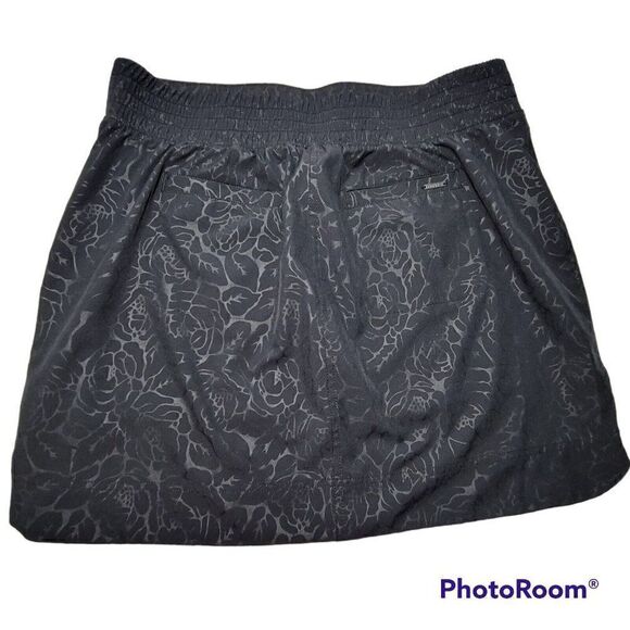 Orvis Skort Women Medium Black Rose Embossed Print Mesh Inner Short Pull On Golf - Picture 6 of 12